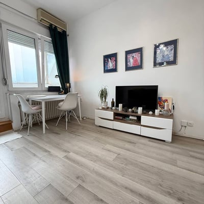 Location d’un studio lumineux, 34 m², centre de la vieille ville, Belgrade, Serbie